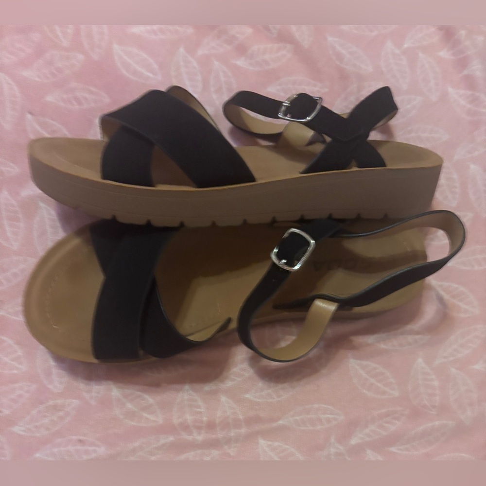 Soda Black Crisscross Strap Platform Sandals
